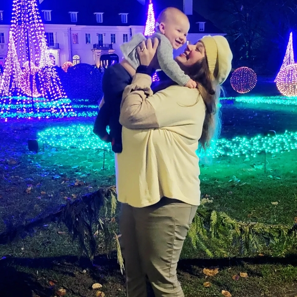 Meet your Posher, Megan - Picture 10 of 12